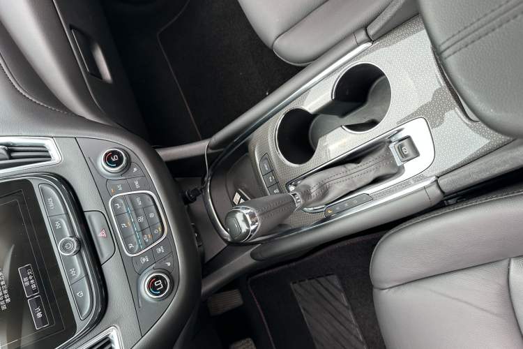 Used Chevrolet Malibu XL 2018 530T Automatic Ruiyi Edition Interior 12