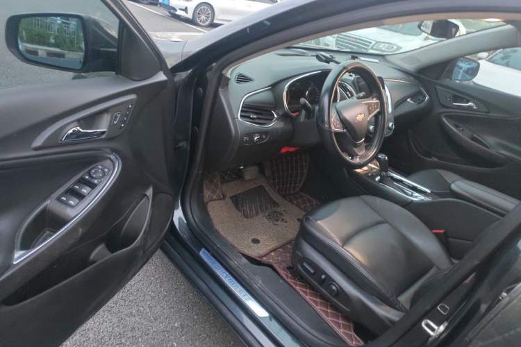 Used Chevrolet Malibu XL 2018 530T Automatic Ruiyi Edition Interior 3