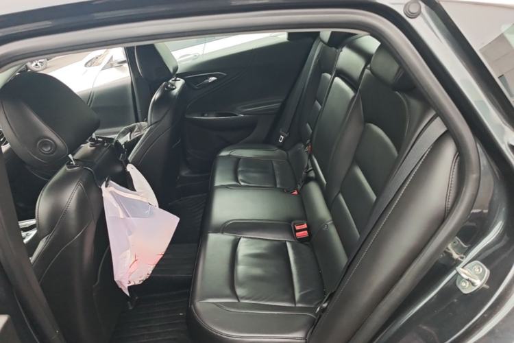 Used Chevrolet Malibu XL 2018 530T Automatic Ruiyi Edition Interior 4