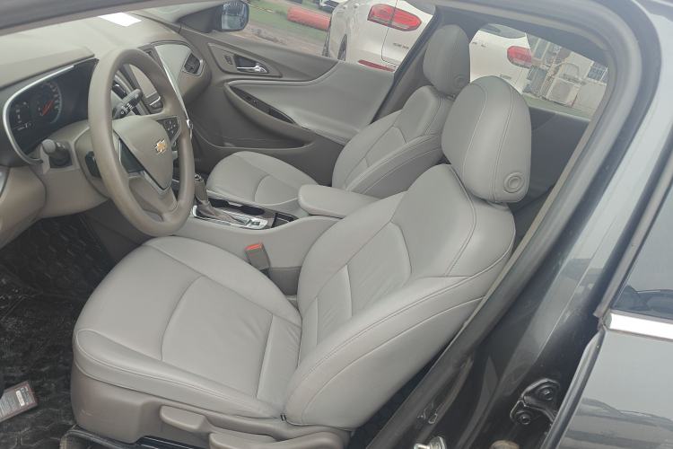 Used Chevrolet Malibu XL 2018 530T Automatic Luxury Edition Left Front Seat