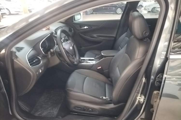 Used Chevrolet Malibu XL 2018 530T Automatic RuiChi Edition Left Front Seat