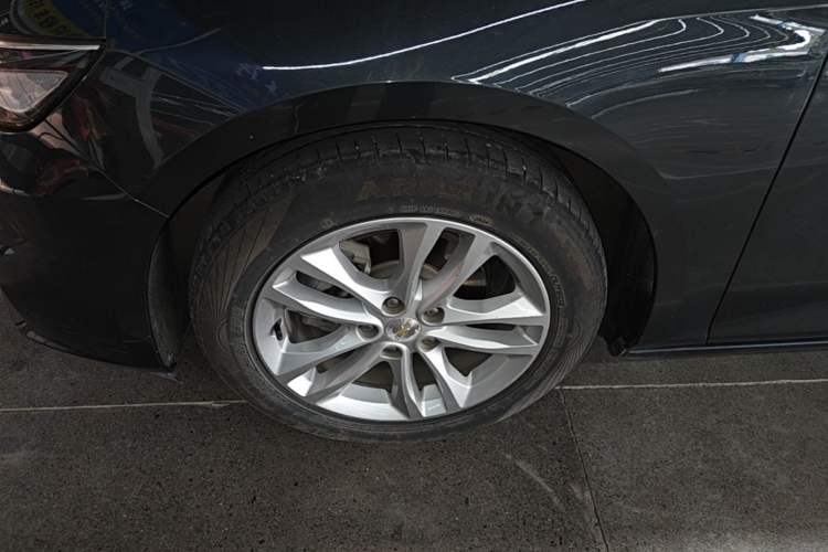 Used Chevrolet Malibu XL 2018 530T Automatic RuiChi Edition Left Front Wheel Hub