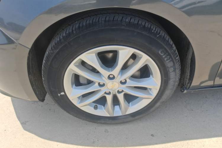 Used Chevrolet Malibu XL 2018 530T Automatic RuiChi Edition Left Front Wheel Hub