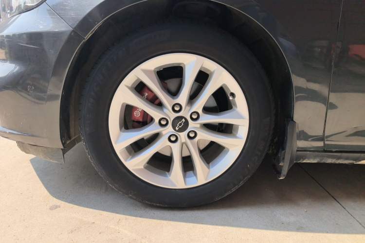 Used Chevrolet Malibu XL 2018 530T Automatic Ruiyi Edition Left Front Wheel Hub