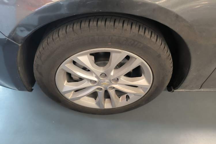 Used Chevrolet Malibu XL 2018 530T Automatic Ruiyi Edition Left Front Wheel Hub