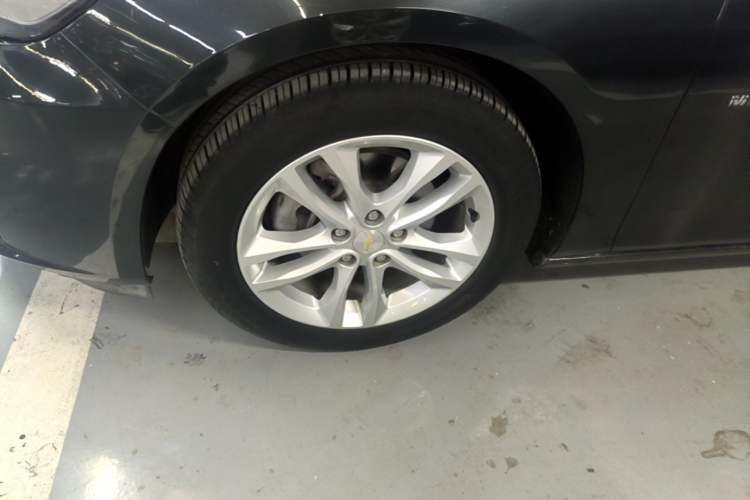 Used Chevrolet Malibu XL 2018 530T Automatic RuiChi Edition Left Front Wheel Hub