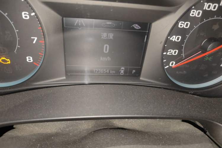 Used Chevrolet Malibu XL 2018 530T Automatic RuiChi Edition Odometer Close Up