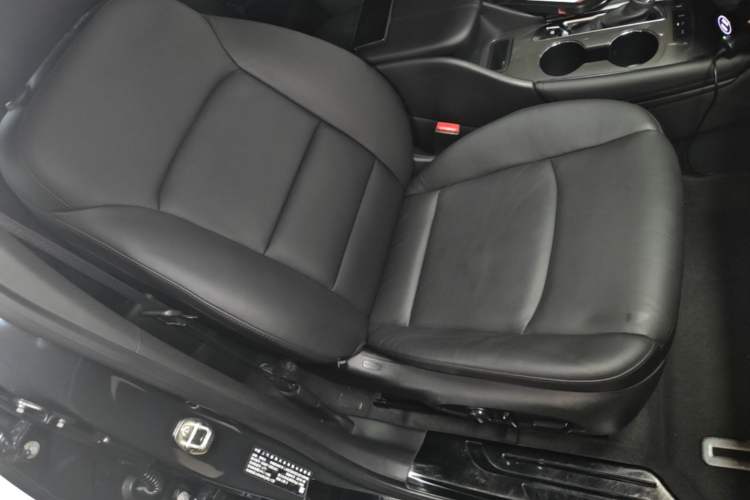 Used Chevrolet Malibu XL 2018 530T Automatic RuiChi Edition Right Front Seat