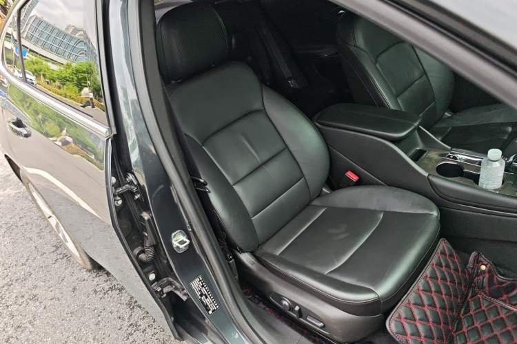 Used Chevrolet Malibu XL 2018 530T Automatic Ruiyi Edition Right Front Seat