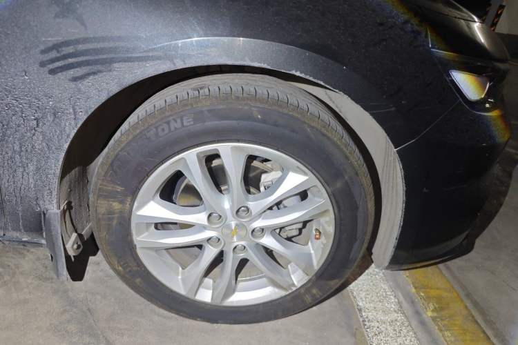 Used Chevrolet Malibu XL 2018 530T Automatic RuiChi Edition Right Front Wheel Hub