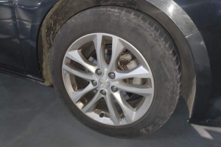 Used Chevrolet Malibu XL 2018 530T Automatic RuiChi Edition Right Front Wheel Hub