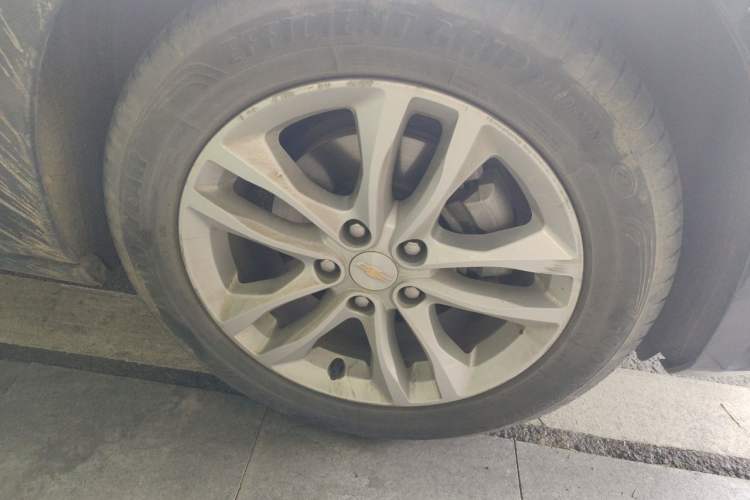 Used Chevrolet Malibu XL 2018 530T Automatic Ruiyi Edition Right Front Wheel Hub