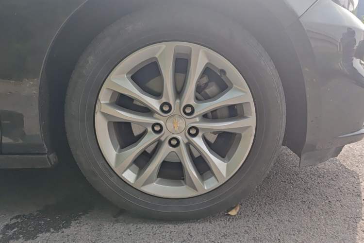 Used Chevrolet Malibu XL 2018 530T Automatic Ruiyi Edition Right Front Wheel Hub
