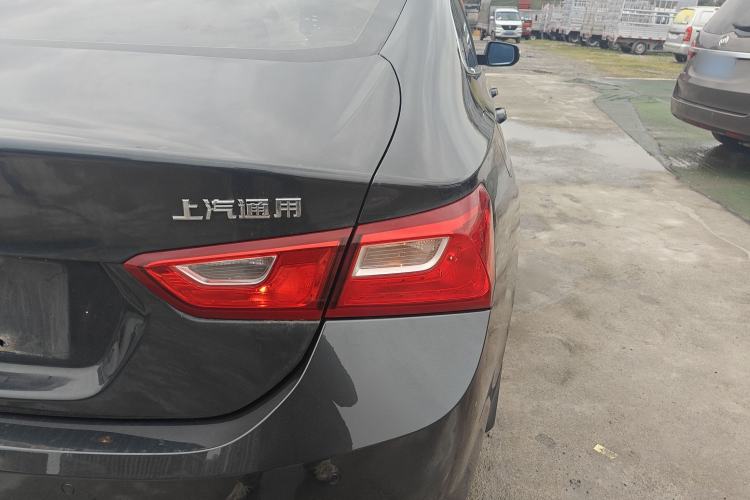 Used Chevrolet Malibu XL 2018 530T Automatic Luxury Edition Right Rear Taillight
