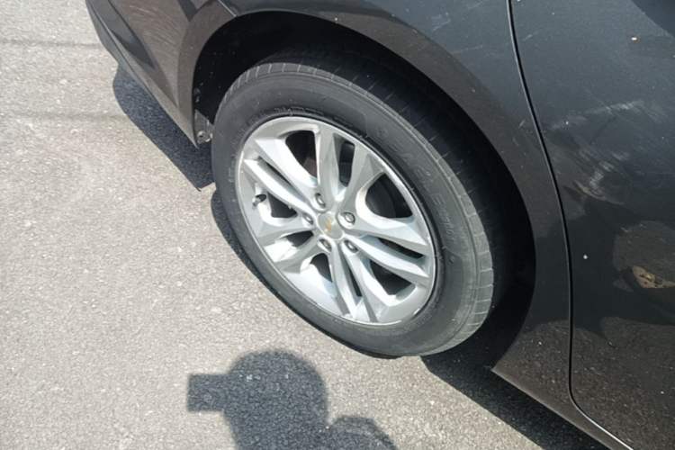 Used Chevrolet Malibu XL 2018 530T Automatic RuiChi Edition Right Rear Wheel Hub