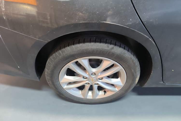 Used Chevrolet Malibu XL 2018 530T Automatic Ruiyi Edition Right Rear Wheel Hub