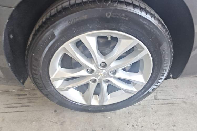 Used Chevrolet Malibu XL 2018 530T Automatic RuiChi Edition Right Rear Wheel Hub