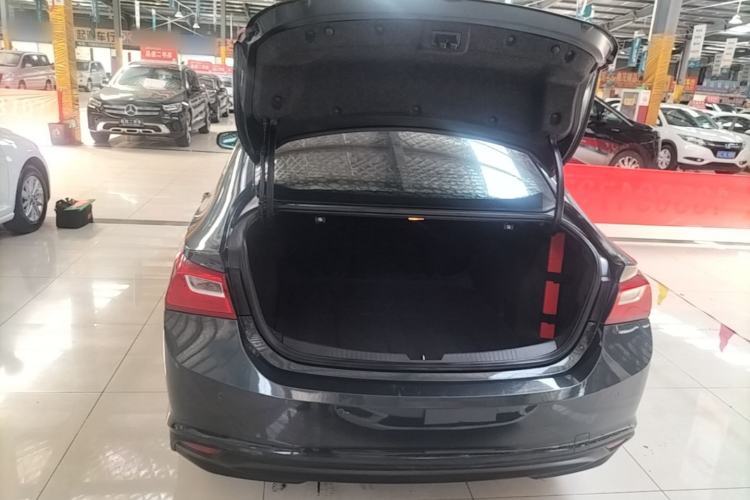 Used Chevrolet Malibu XL 2018 530T Automatic RuiChi Edition Trunk