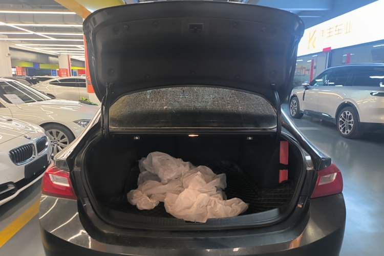 Used Chevrolet Malibu XL 2018 530T Automatic Ruiyi Edition Trunk