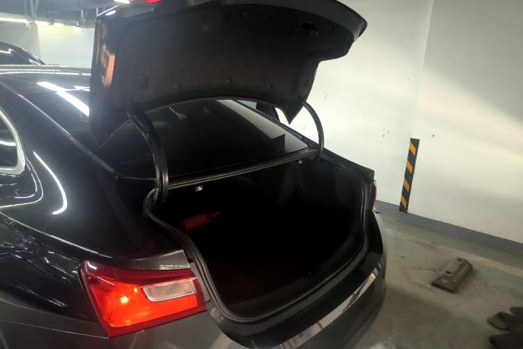 Used Chevrolet Malibu XL 2018 530T Automatic RuiChi Edition Trunk