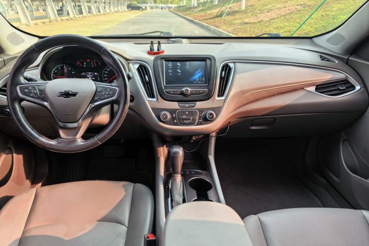 Used Chevrolet Malibu XL 2018 530T Automatic Luxury Edition Interior 1