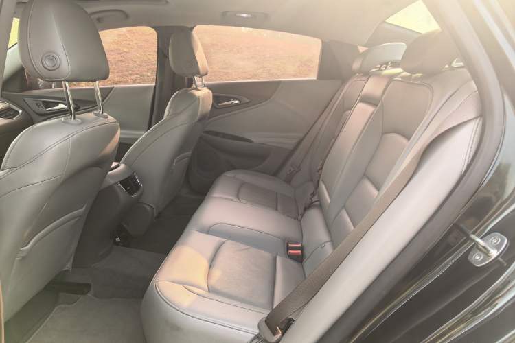Used Chevrolet Malibu XL 2018 530T Automatic Luxury Edition Interior 2
