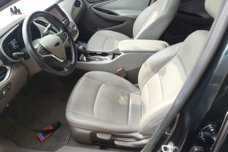 Used Chevrolet Malibu XL 2018 530T Automatic Luxury Edition Left Front Seat