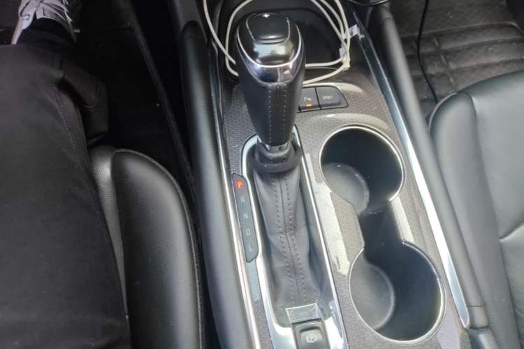 Used Chevrolet Malibu XL 2018 530T Automatic RuiChi Edition Gear Lever