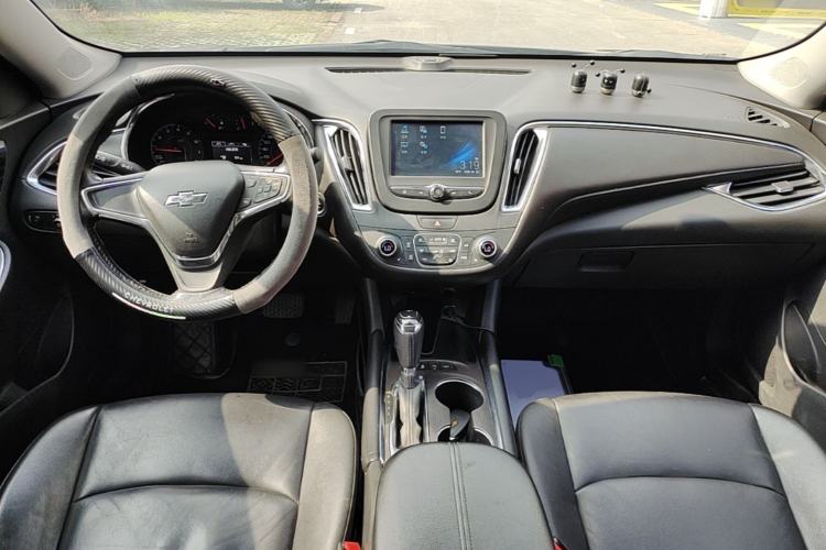 Used Chevrolet Malibu XL 2018 530T Automatic RuiChi Edition Center Console