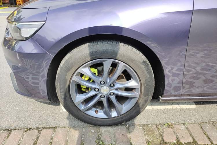 Used Chevrolet Malibu XL 2018 530T Automatic RuiChi Edition Left Front Wheel Hub