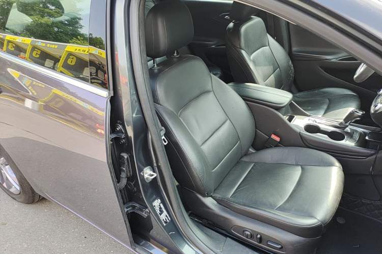 Used Chevrolet Malibu XL 2018 530T Automatic RuiChi Edition Right Front Seat