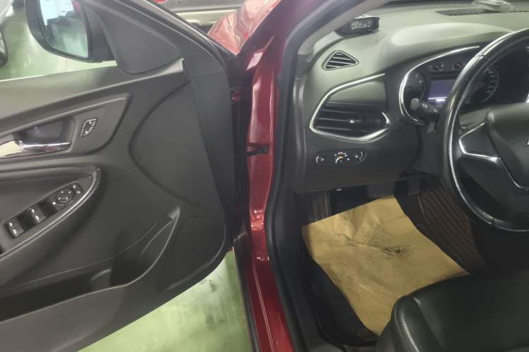 Used Chevrolet Malibu XL 2018 530T Automatic RuiChi Edition Interior 1