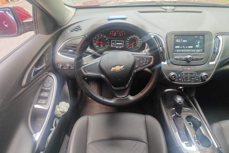 Used Chevrolet Malibu XL 2018 530T Automatic RuiChi Edition Steering Wheel