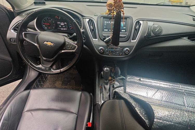 Used Chevrolet Malibu XL 2018 530T Automatic RuiChi Edition Center Console