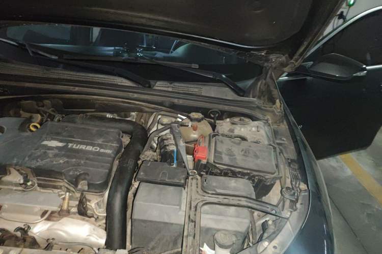 Used Chevrolet Malibu XL 2018 530T Automatic RuiChi Edition Engine Bay Left