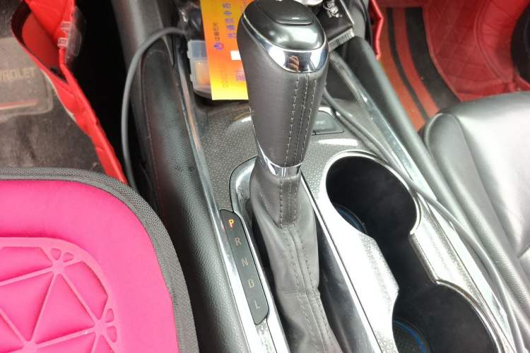 Used Chevrolet Malibu XL 2018 530T Automatic RuiChi Edition Gear Lever