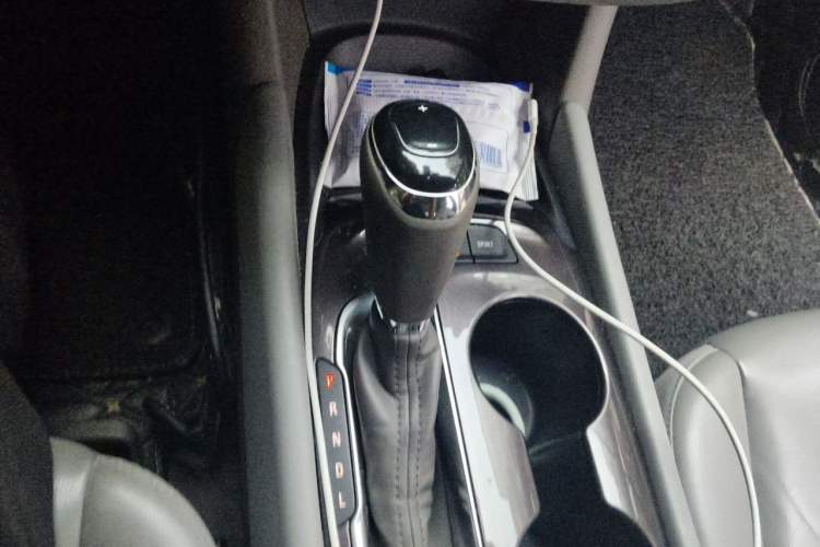 Used Chevrolet Malibu XL 2018 530T Automatic Luxury Edition Gear Lever