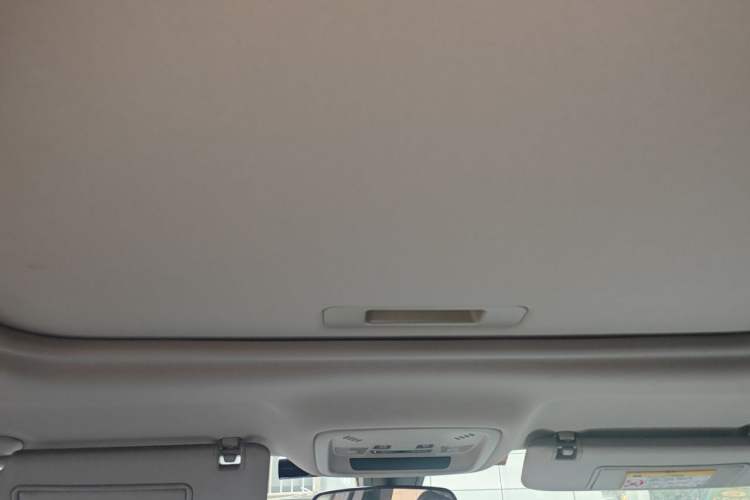 Used Chevrolet Malibu XL 2018 530T Automatic RuiChi Edition Headliner