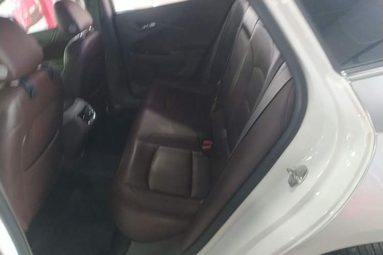 Used Chevrolet Malibu XL 2018 530T Automatic Luxury Edition Left Rear Seat