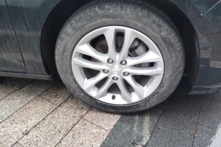 Used Chevrolet Malibu XL 2018 530T Automatic Ruiyi Edition Right Front Wheel Hub