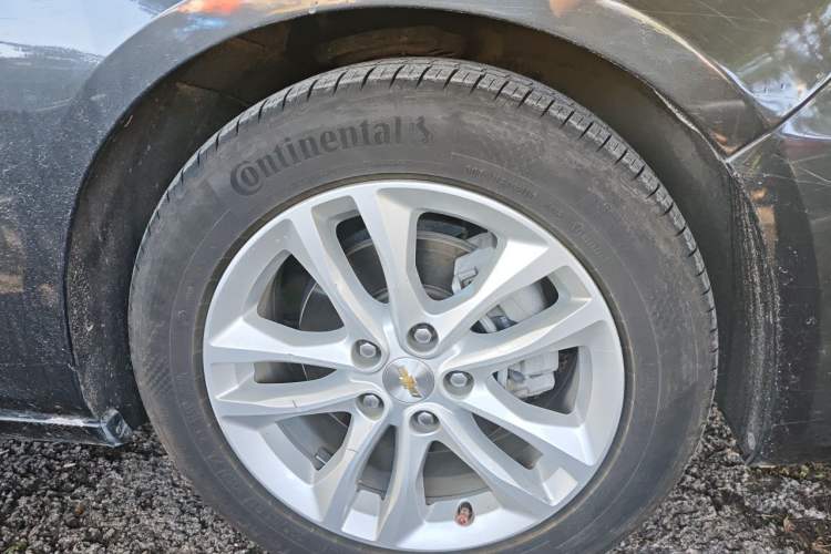 Used Chevrolet Malibu XL 2018 530T Automatic RuiChi Edition Right Front Wheel Hub