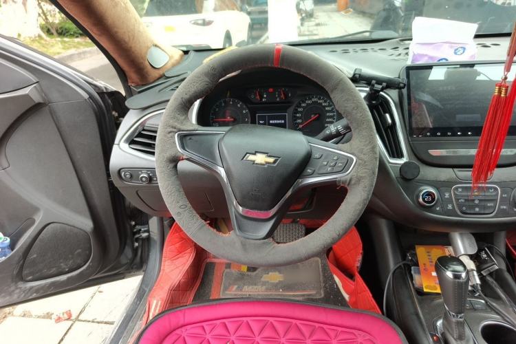 Used Chevrolet Malibu XL 2018 530T Automatic RuiChi Edition Steering Wheel