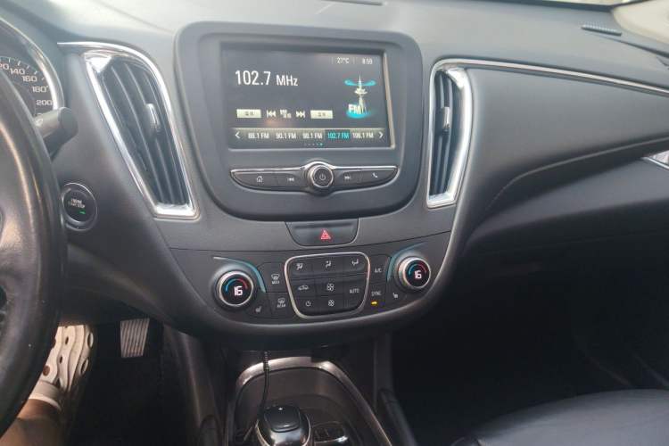 Used Chevrolet Malibu XL 2018 530T Automatic RuiChi Edition Audio And AC Panel