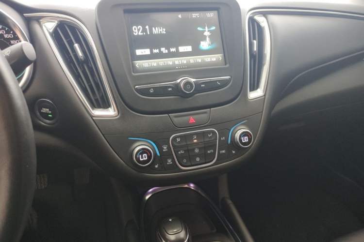 Used Chevrolet Malibu XL 2018 530T Automatic RuiChi Edition Audio And AC Panel