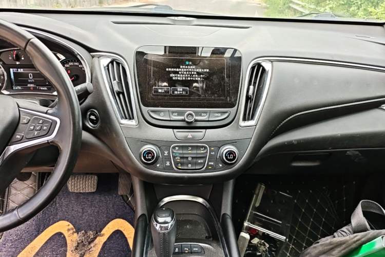 Used Chevrolet Malibu XL 2018 530T Automatic Ruiyi Edition Audio And AC Panel