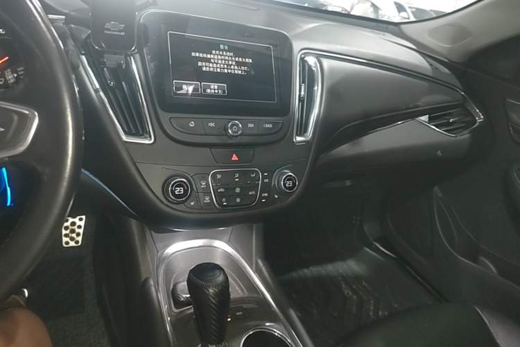 Used Chevrolet Malibu XL 2018 530T Automatic Ruiyi Edition Audio And AC Panel