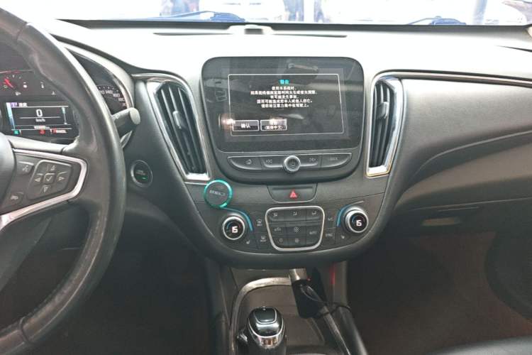 Used Chevrolet Malibu XL 2018 530T Automatic Ruiyi Edition Audio And AC Panel