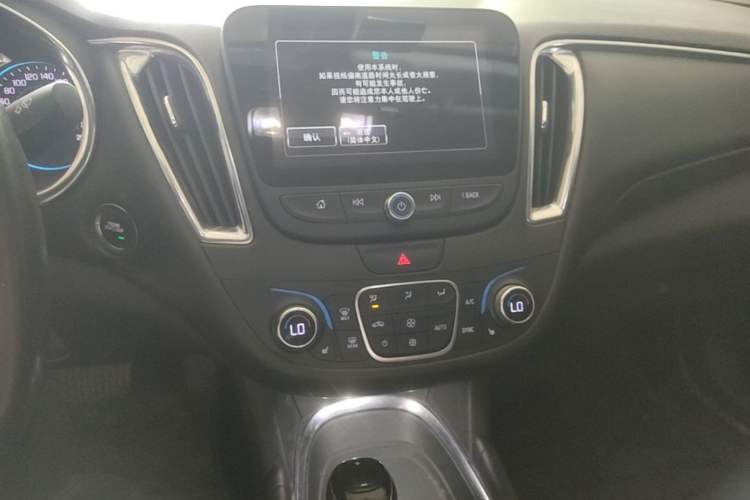 Used Chevrolet Malibu XL 2018 530T Automatic Ruiyi Edition Audio And AC Panel
