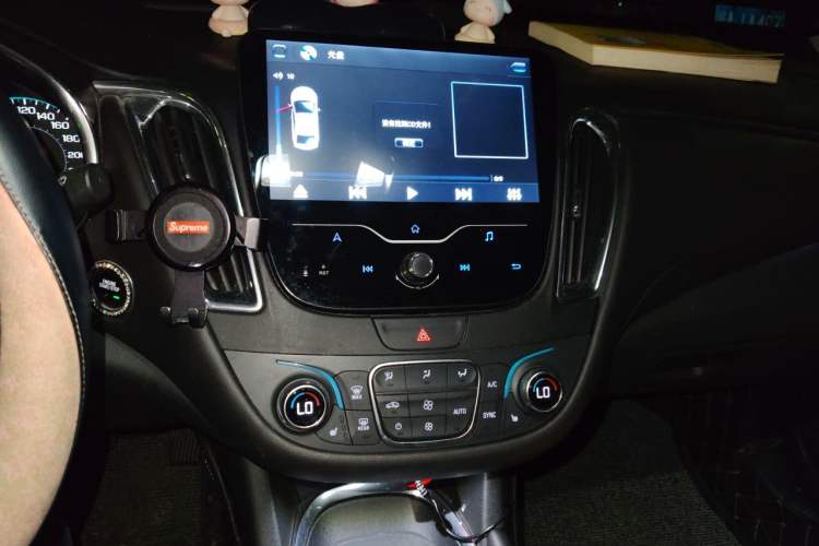 Used Chevrolet Malibu XL 2018 530T Automatic RuiChi Edition Audio And AC Panel