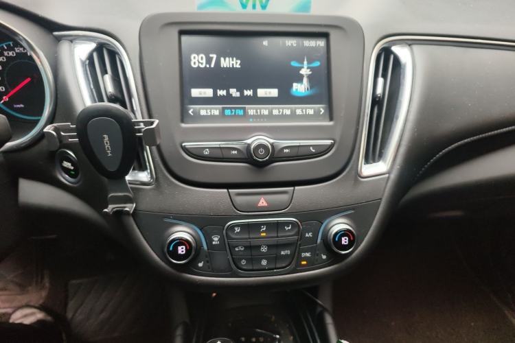 Used Chevrolet Malibu XL 2018 530T Automatic RuiChi Edition Audio And AC Panel
